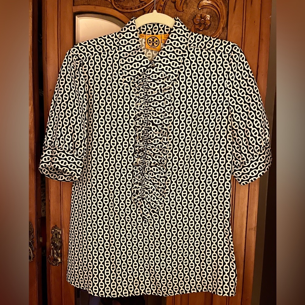 Tory Burch short sleeve silk black & white top